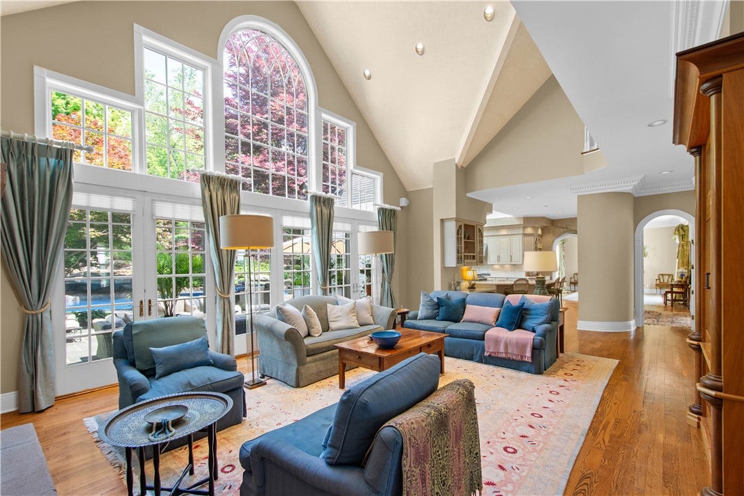 128 Mount Blaine Dr, McMurray, PA 15317