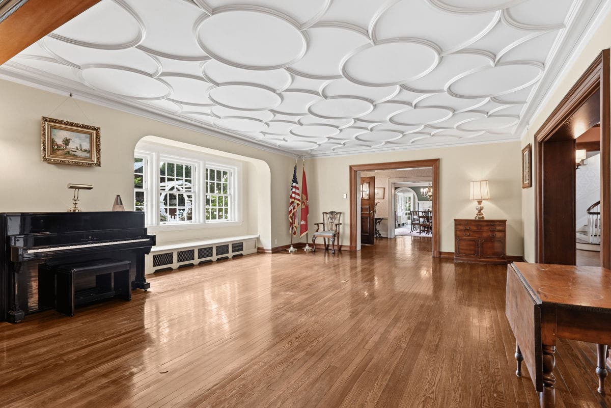 704 Amberson Avenue, Pittsburgh, PA 15232 704 Amberson Avenue, Pittsburgh, PA 15232
