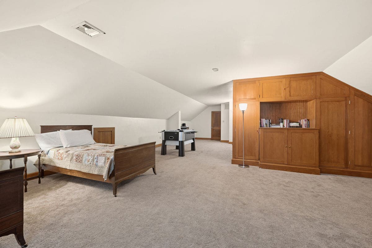 704 Amberson Avenue, Pittsburgh, PA 15232 704 Amberson Avenue, Pittsburgh, PA 15232