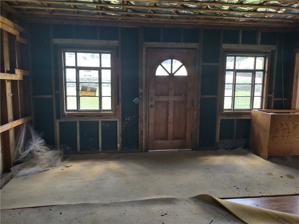 1035 Ohio Street, Jeannette, PA 15644