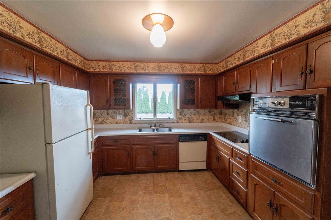106 Wyndfield Drive, Mount Pleasant, PA 15666
