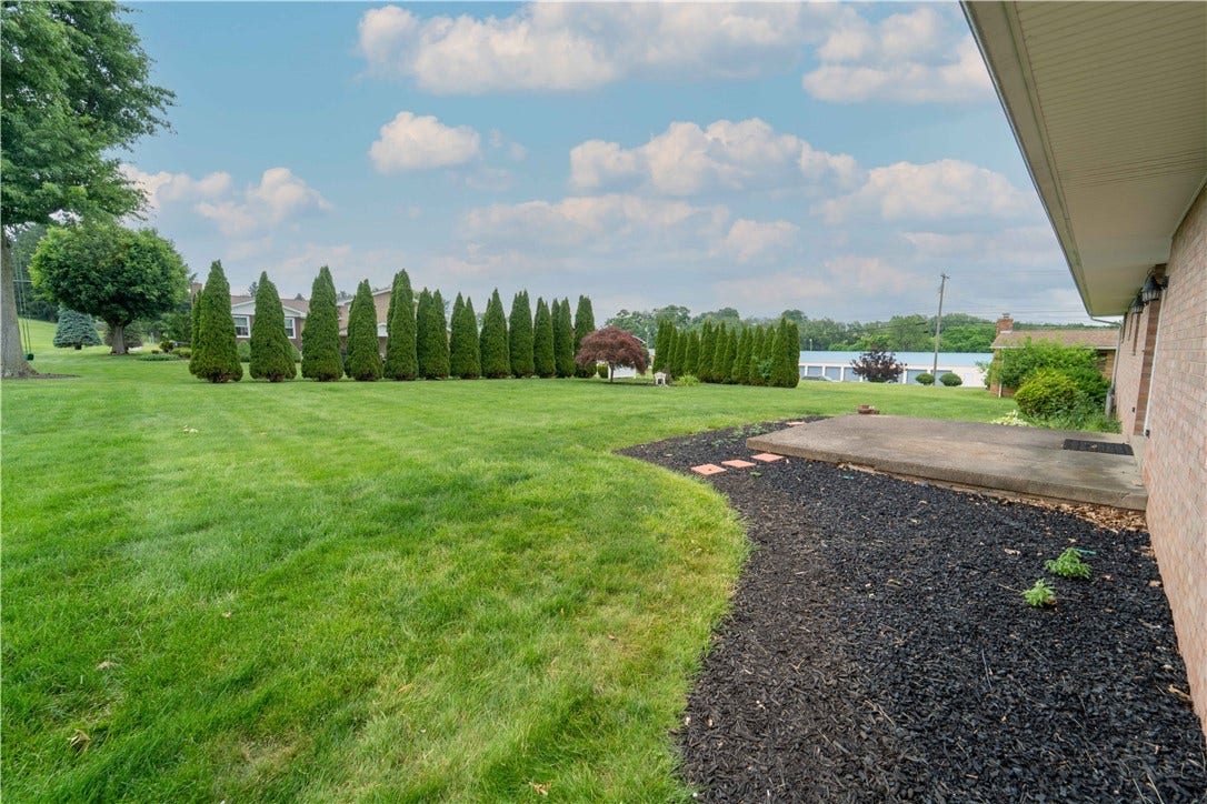 106 Wyndfield Drive, Mount Pleasant, PA 15666