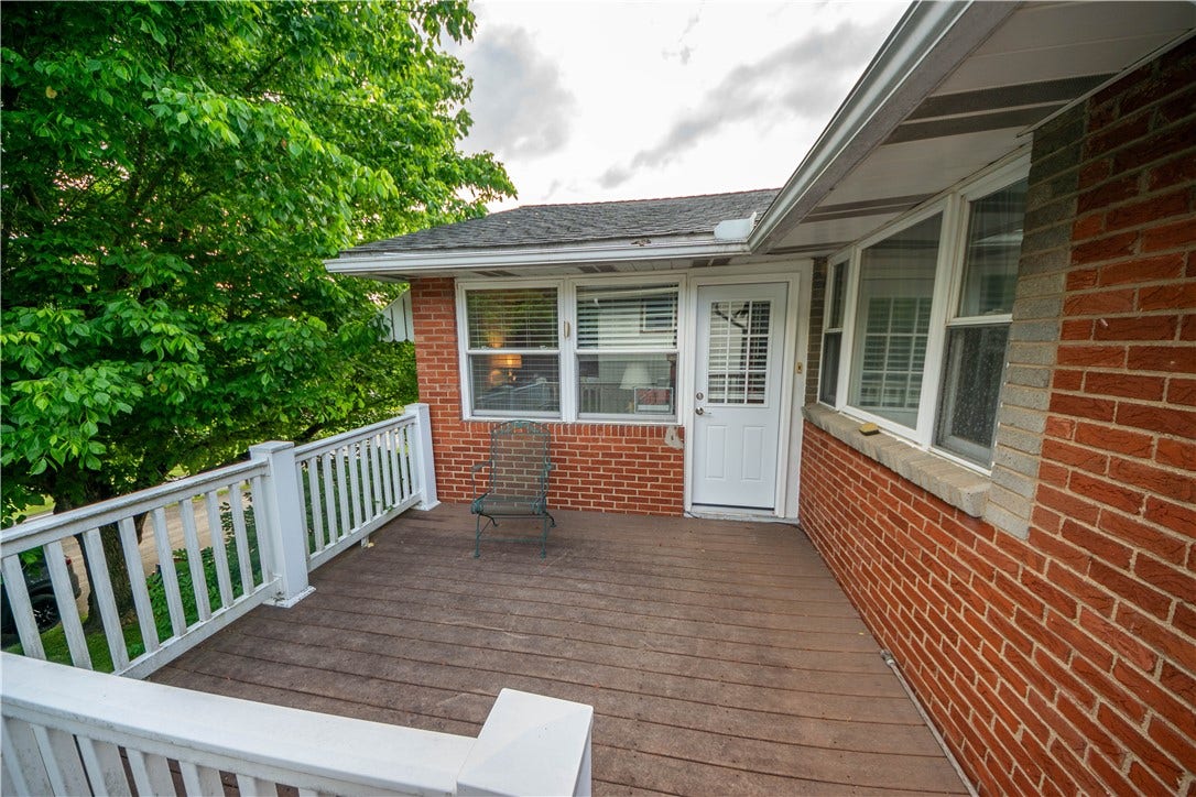 1366 Henderson Ave, Washington, PA 15301