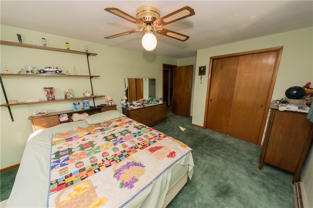 1366 Henderson Ave, Washington, PA 15301