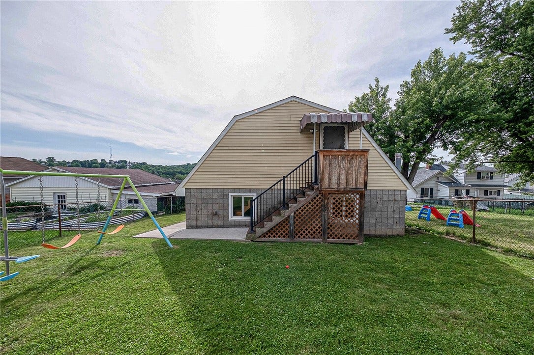 335 Liberty Ave, Washington, PA 15301