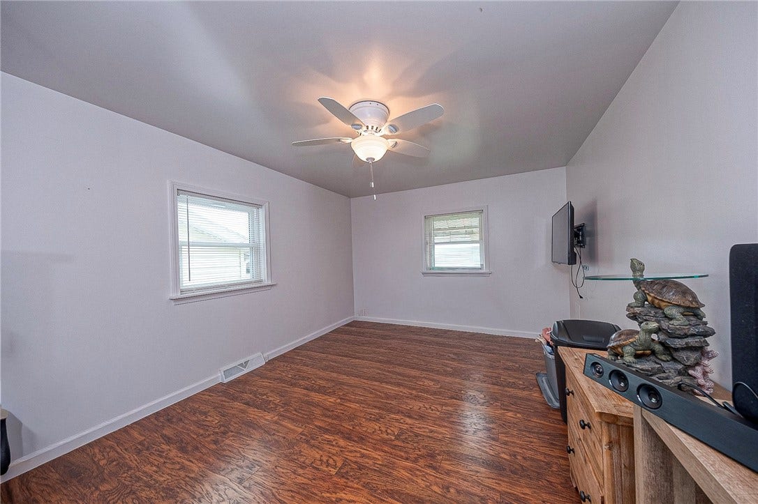 335 Liberty Ave, Washington, PA 15301