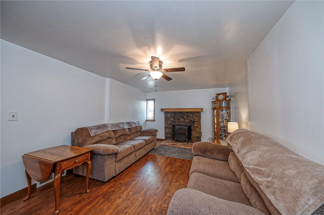 335 Liberty Ave, Washington, PA 15301