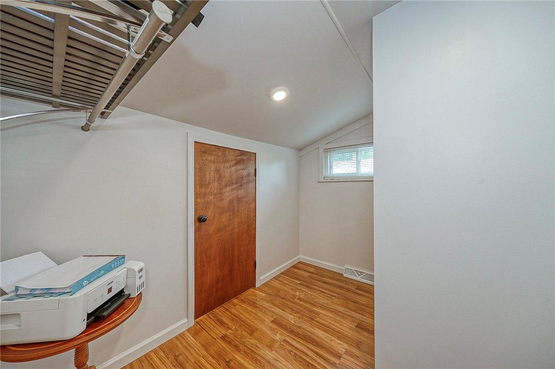 335 Liberty Ave, Washington, PA 15301