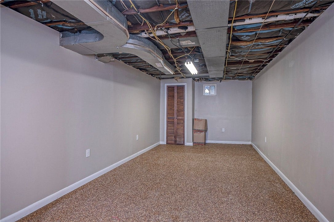 335 Liberty Ave, Washington, PA 15301