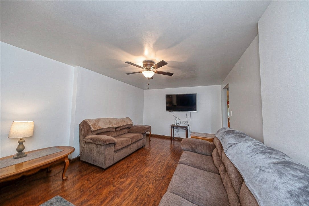 335 Liberty Ave, Washington, PA 15301