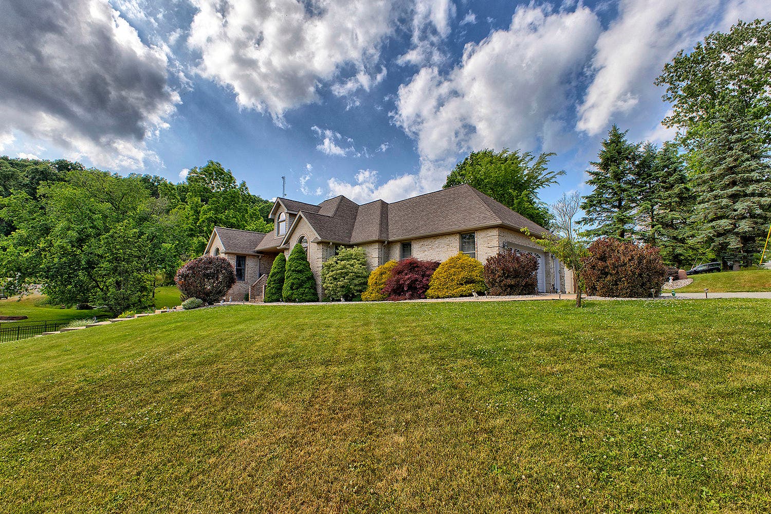 105 Oak Hill Road, Greensburg, PA 15601
