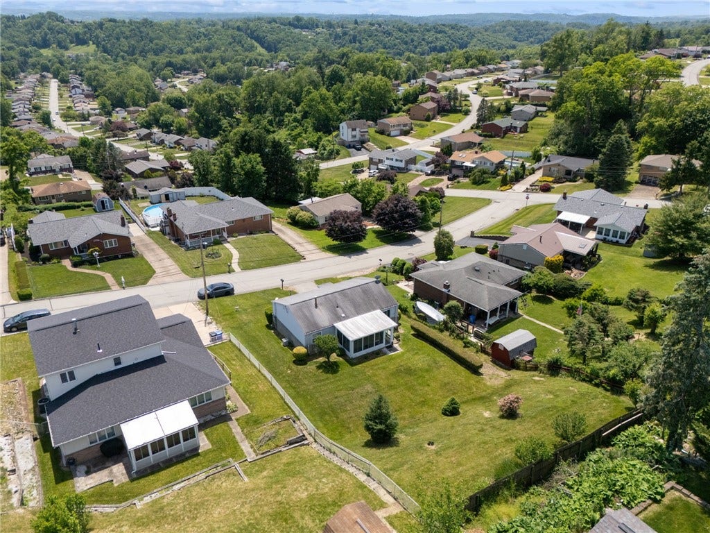 13479 Louise Dr, Irwin, PA 15642
