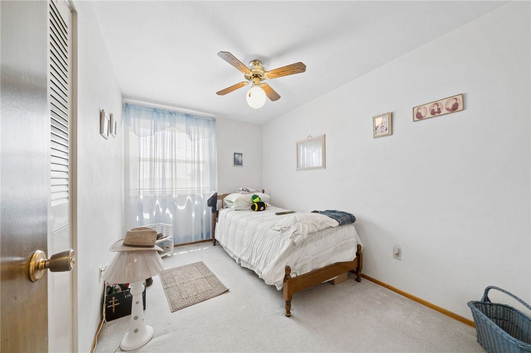 13479 Louise Dr, Irwin, PA 15642