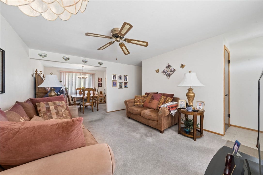 13479 Louise Dr, Irwin, PA 15642