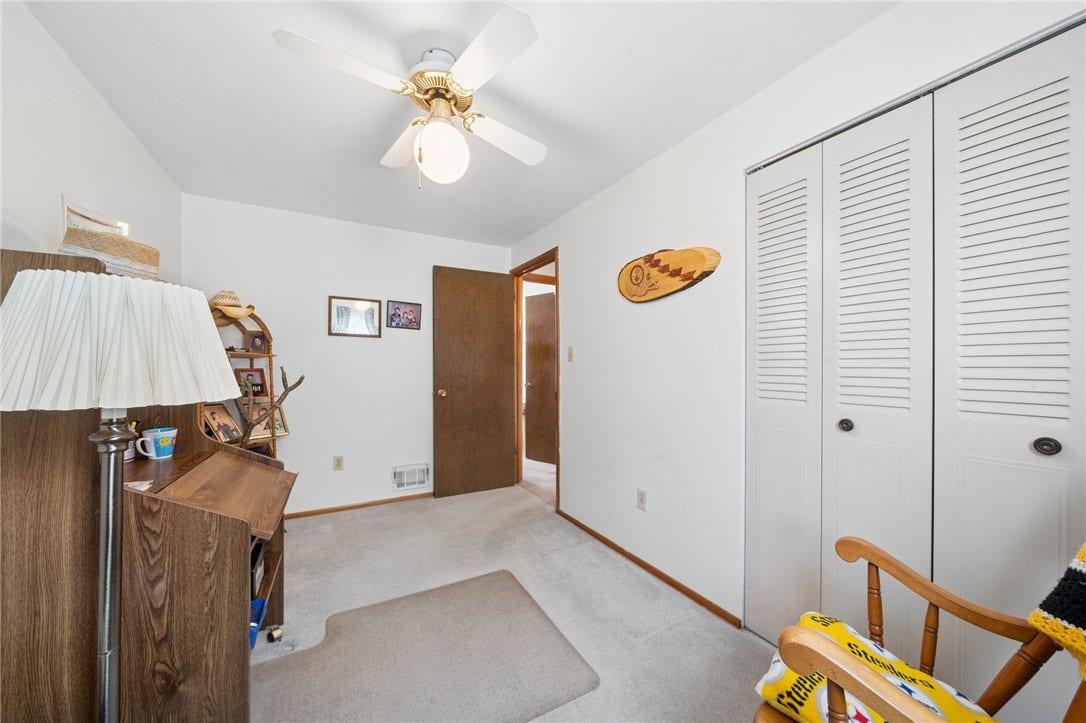 13479 Louise Dr, Irwin, PA 15642