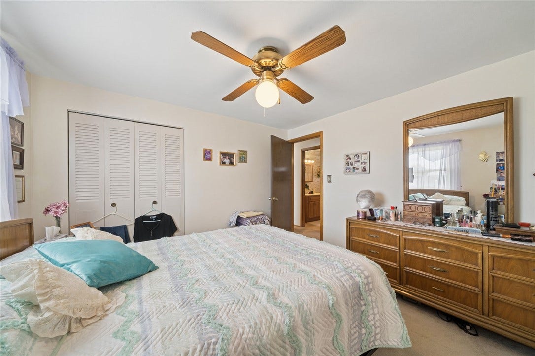 13479 Louise Dr, Irwin, PA 15642