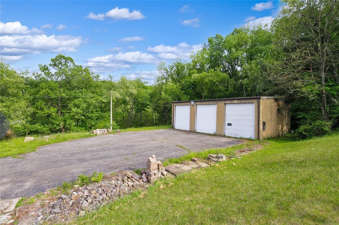 3 Bay 14ft door Industrial size garage