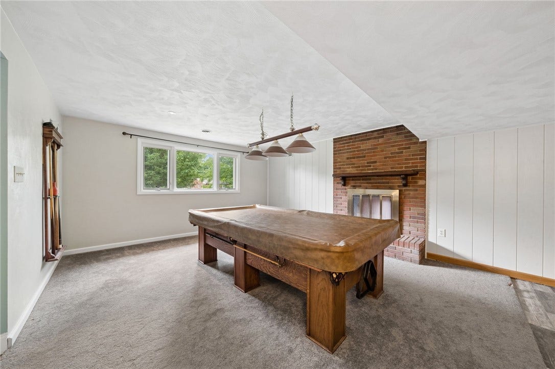 3032 Ben Venue Dr, Greensburg, PA 15601