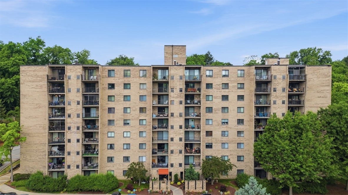 1400 Smokey Wood Dr, #601, Pittsburgh, PA 15218 1400 Smokey Wood Dr, #601, Pittsburgh, PA 15218
