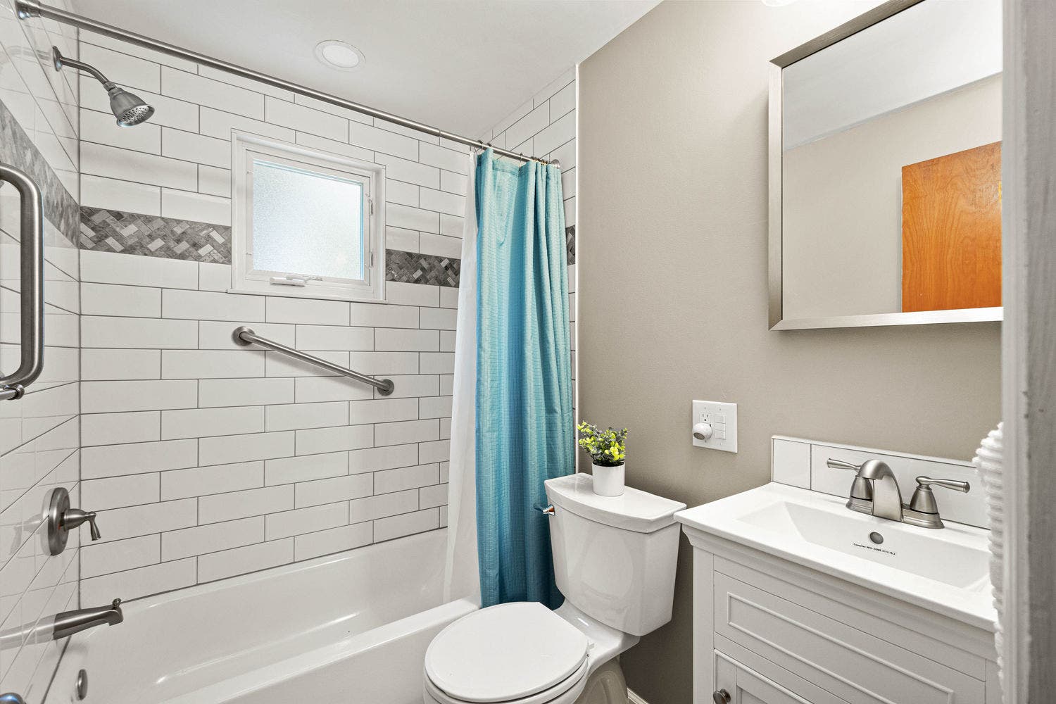 5464 California, Bethel Park, PA 15102