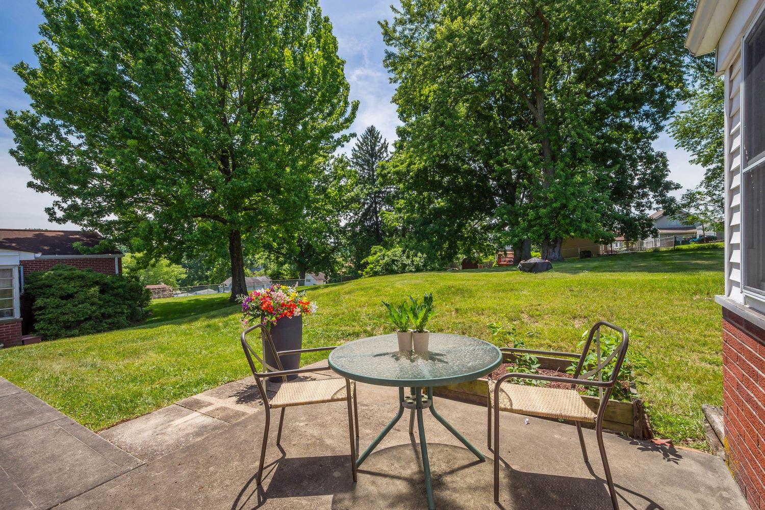 5464 California, Bethel Park, PA 15102