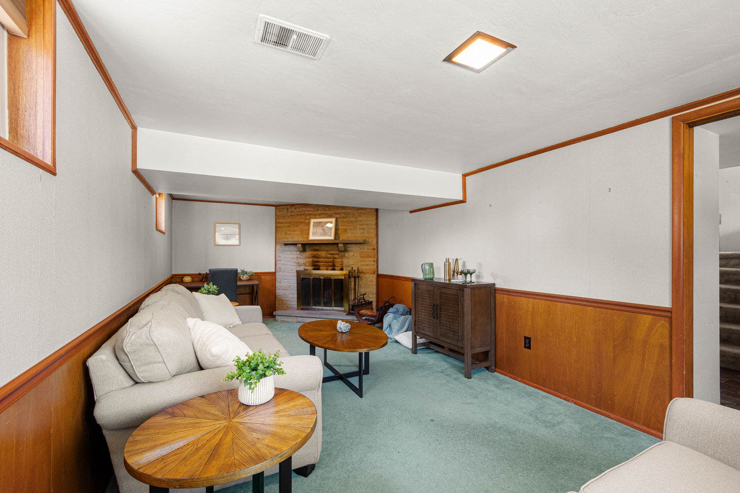 5464 California, Bethel Park, PA 15102