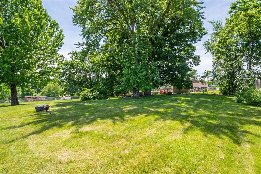 5464 California, Bethel Park, PA 15102