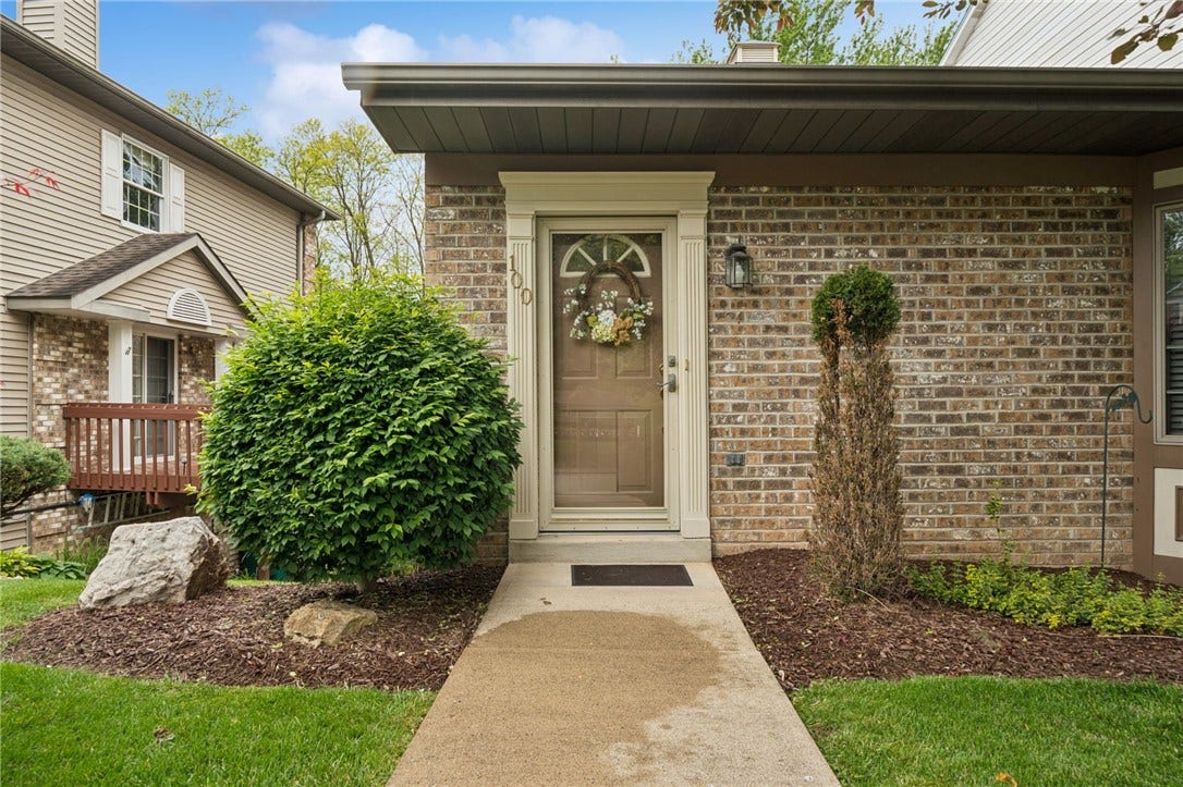100 Unity Square, Greensburg, PA 15601