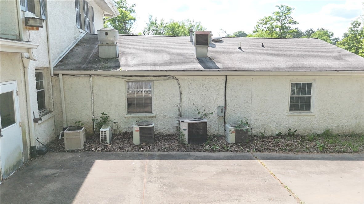5347 Brightwood Rd, Bethel Park, PA 15102