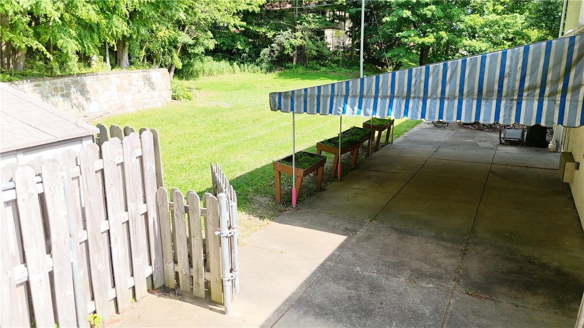 5347 Brightwood Rd, Bethel Park, PA 15102