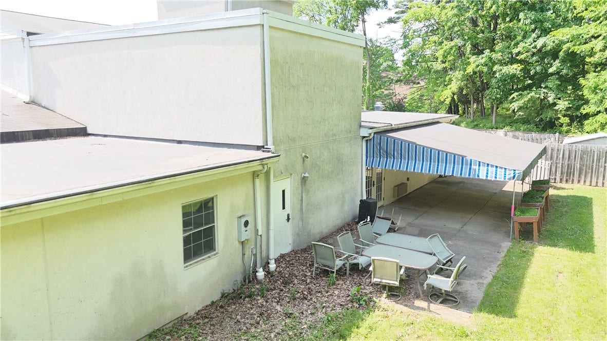 5347 Brightwood Rd, Bethel Park, PA 15102