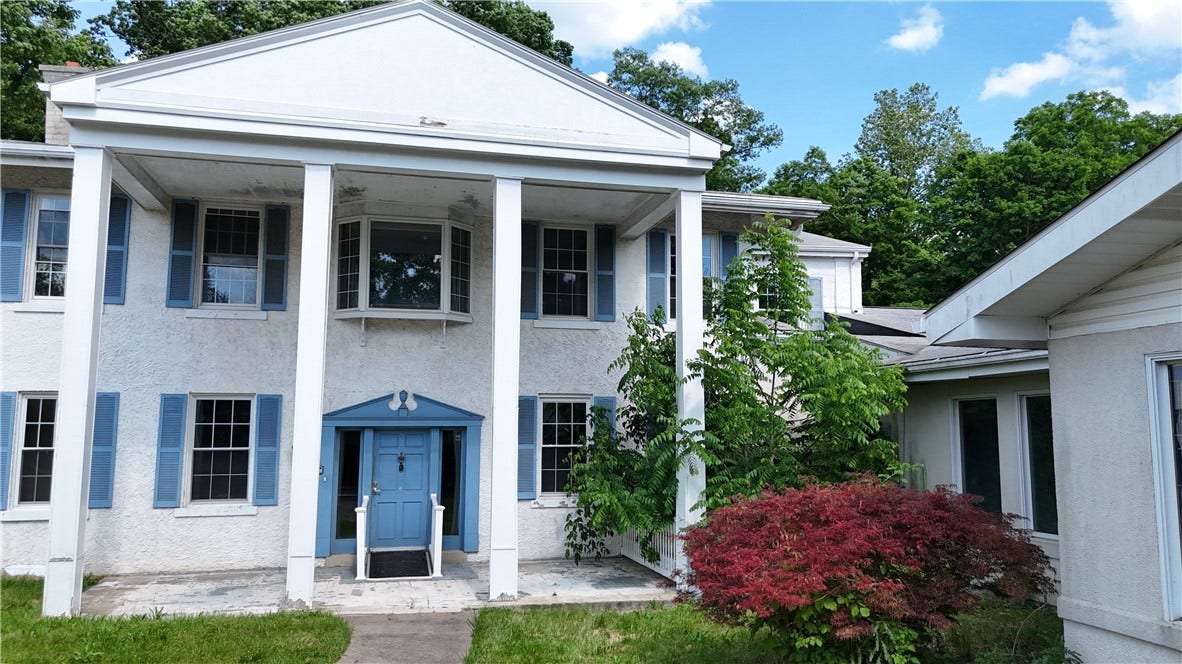 5347 Brightwood Rd, Bethel Park, PA 15102