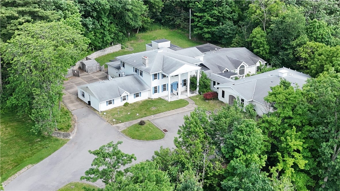 5347 Brightwood Rd, Bethel Park, PA 15102