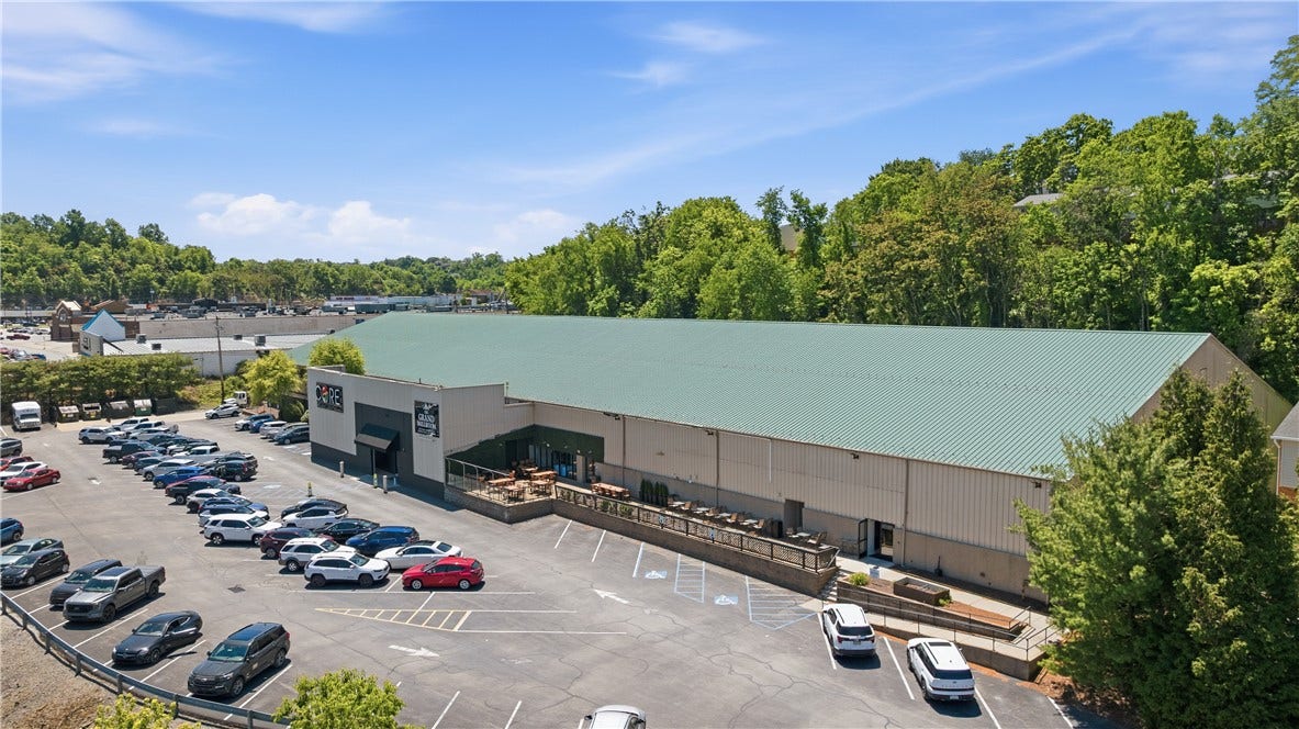 100 Colony Dr, Irwin, PA 15642