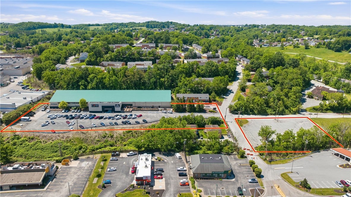 100 Colony Dr, Irwin, PA 15642