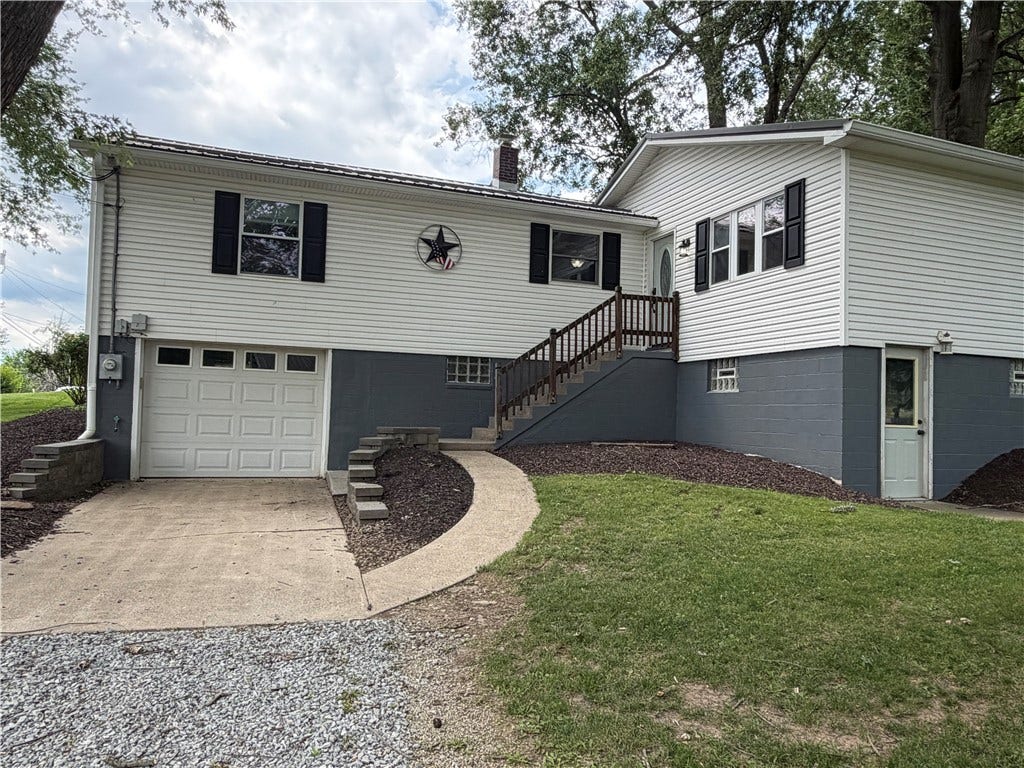 2322 W Belmont Ave, Washington, PA 15301