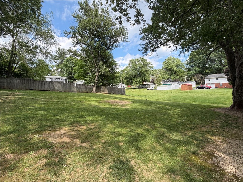 2322 W Belmont Ave, Washington, PA 15301