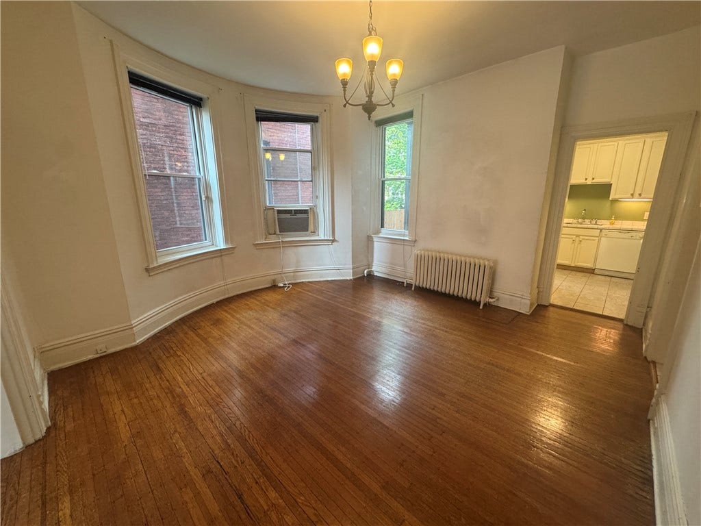 659 Maryland Ave, Shadyside, PA 15232 dining unit 2