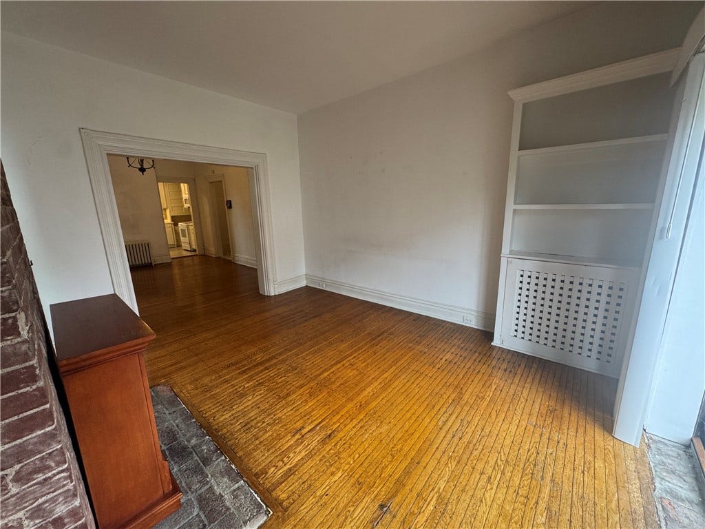 659 Maryland Ave, Shadyside, PA 15232 living room view 2