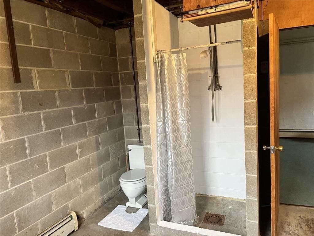 1/2 Bath near laundry area