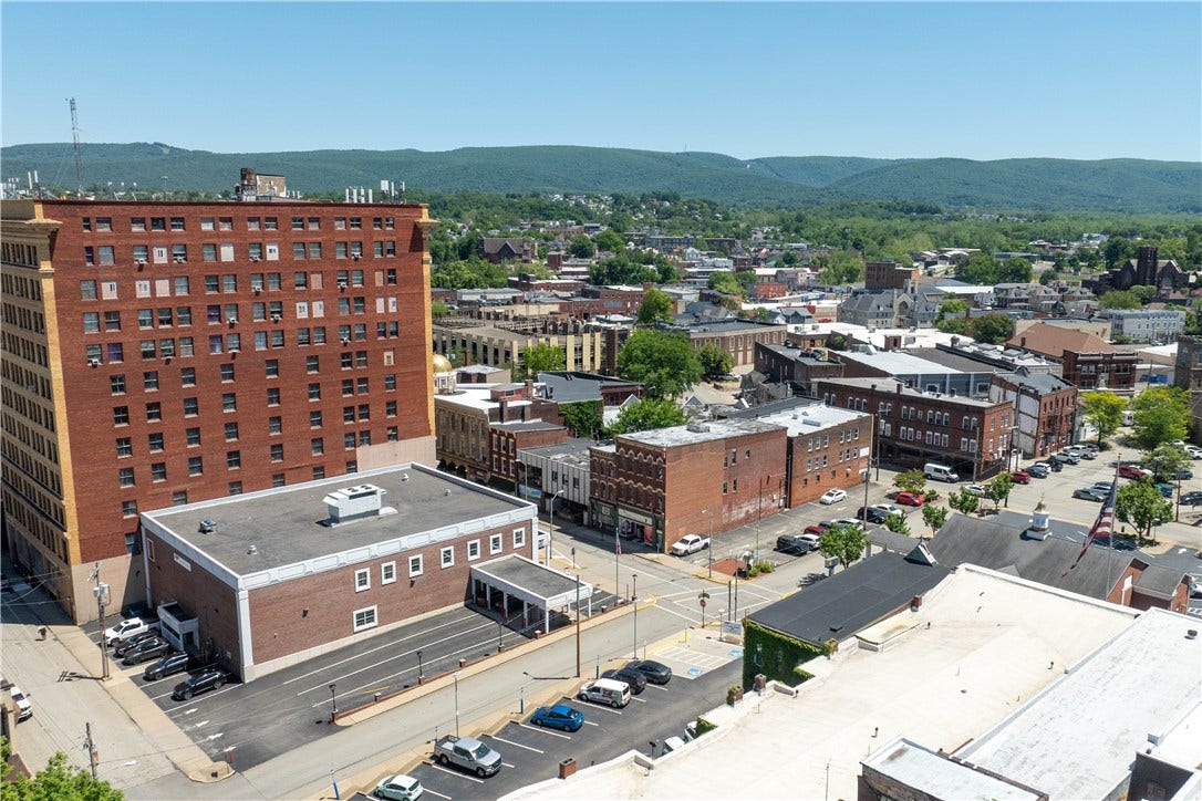 84 W Main St, Uniontown, PA 15401