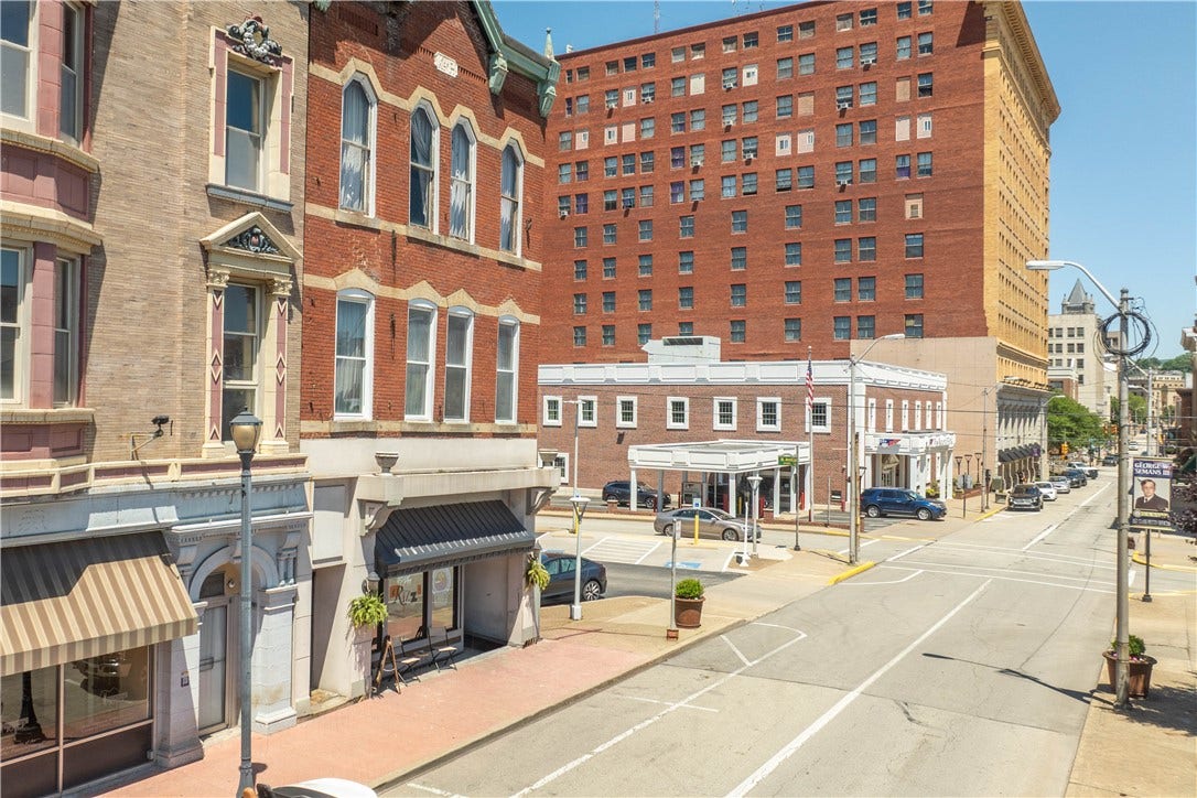 84 W Main St, Uniontown, PA 15401
