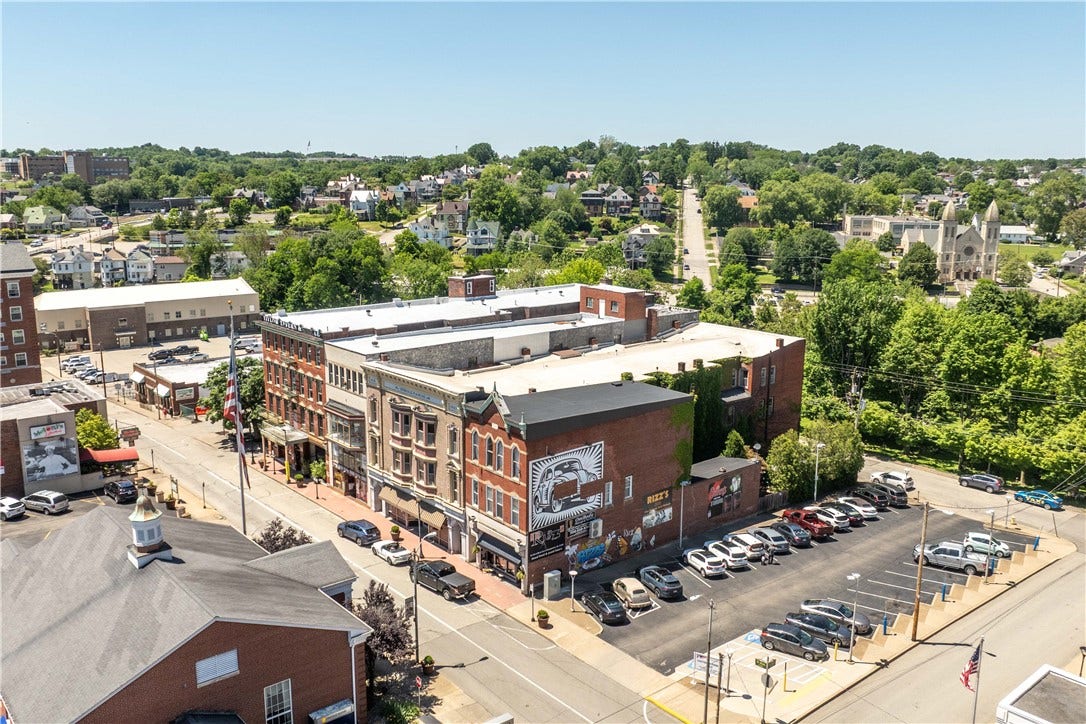 84 W Main St, Uniontown, PA 15401