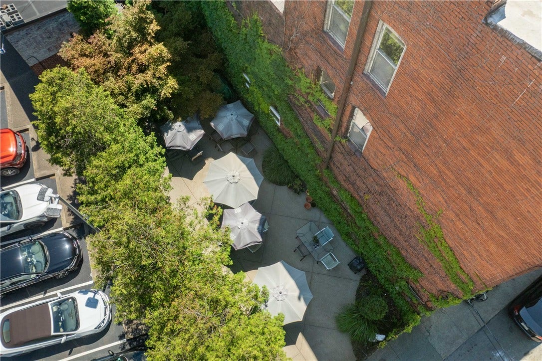 84 W Main St, Uniontown, PA 15401