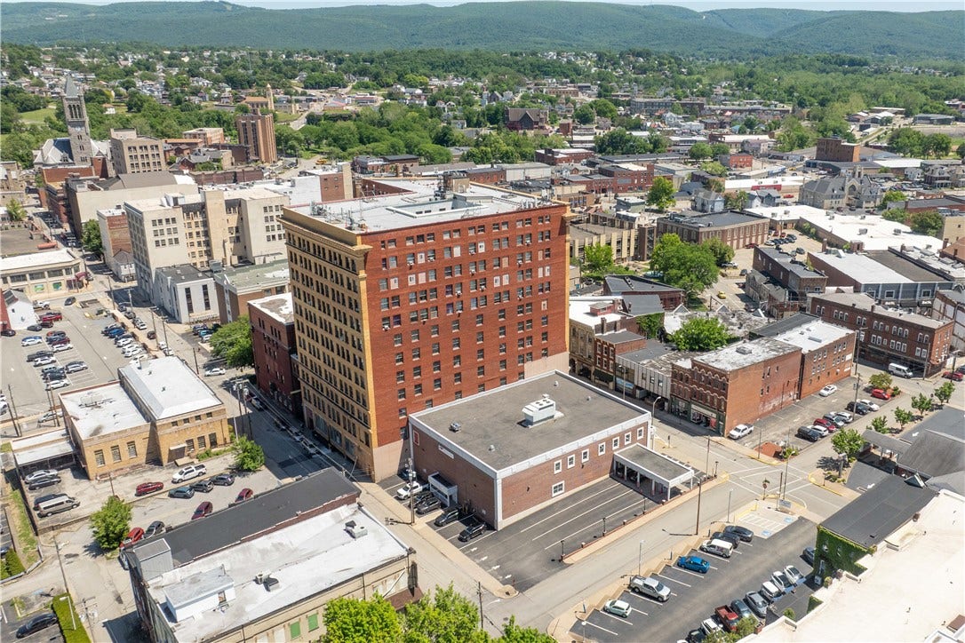 84 W Main St, Uniontown, PA 15401