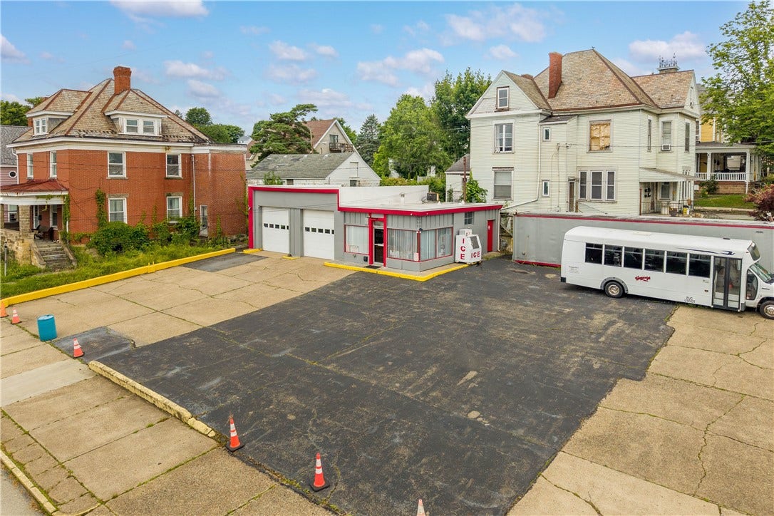 595 N Main Street, Washington, PA 15301