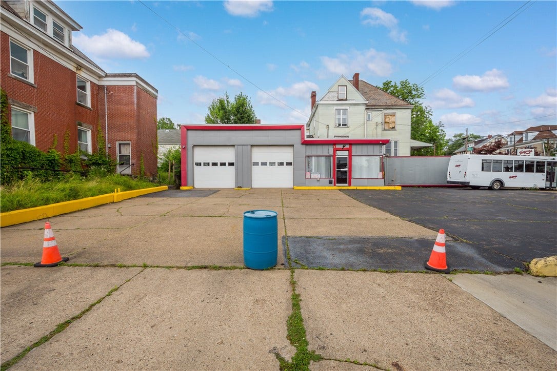 595 N Main Street, Washington, PA 15301