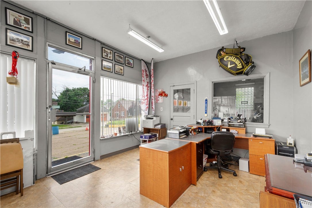 595 N Main Street, Washington, PA 15301