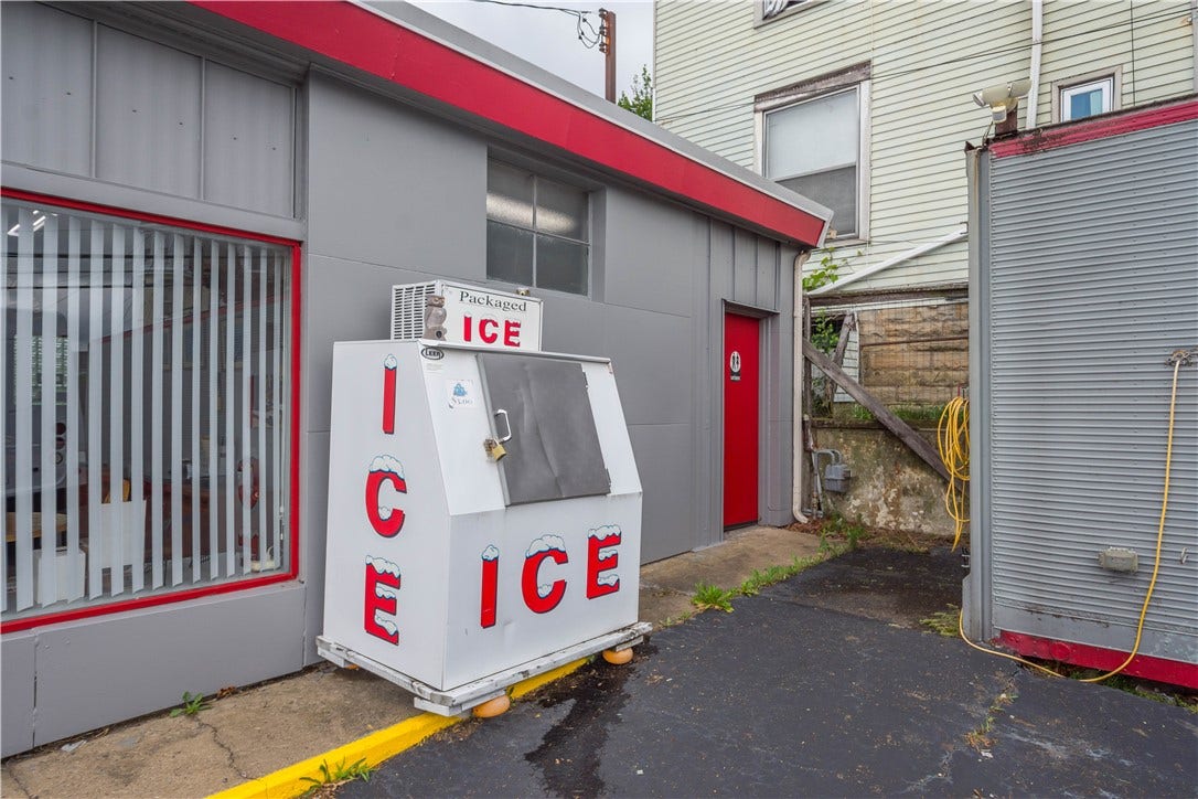 595 N Main Street, Washington, PA 15301