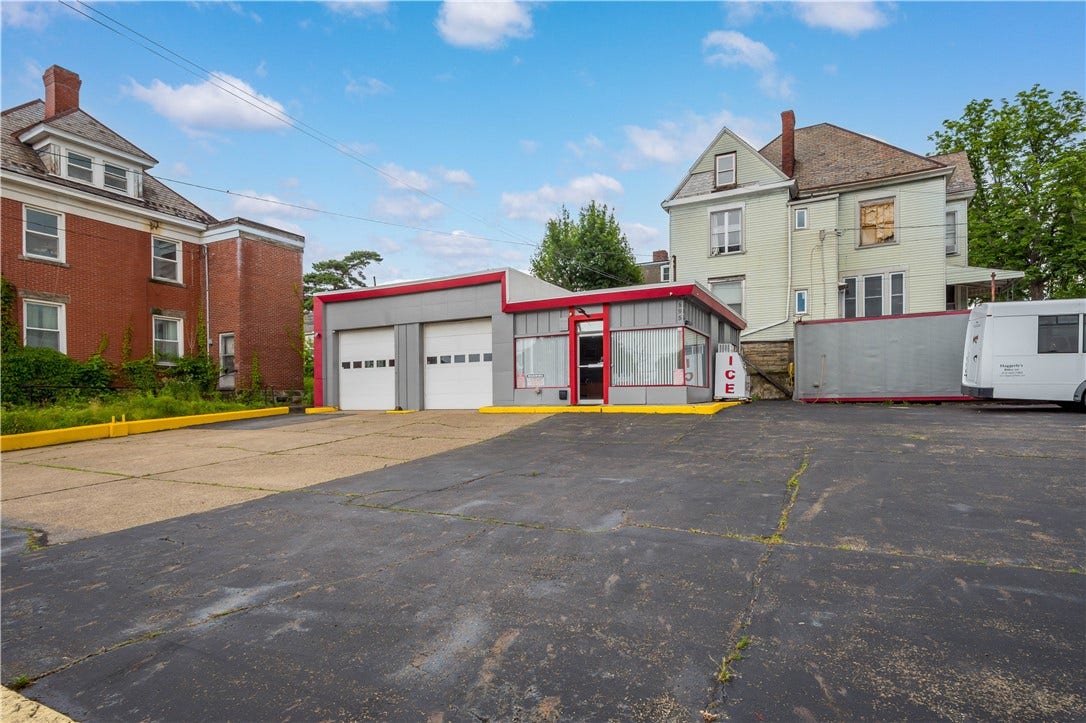595 N Main Street, Washington, PA 15301